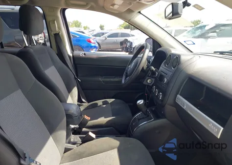 2016 Jeep Compass Sport z USA, uszkodzony, nr VIN 1C4NJCBA6GD512665